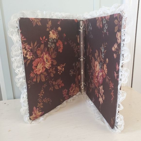 Handmade Padded Lace Album Book Set - Picture 5 of 6
